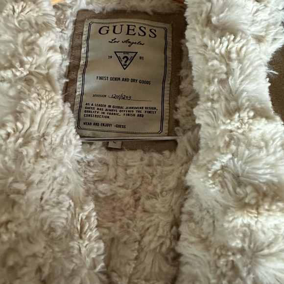 Vest guess small - Picture 6 of 7